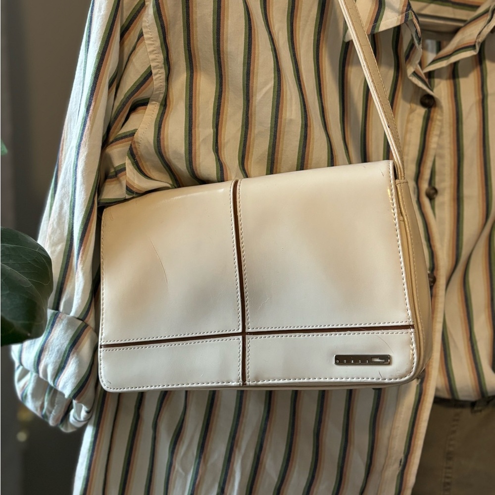 2000s Guess Purse